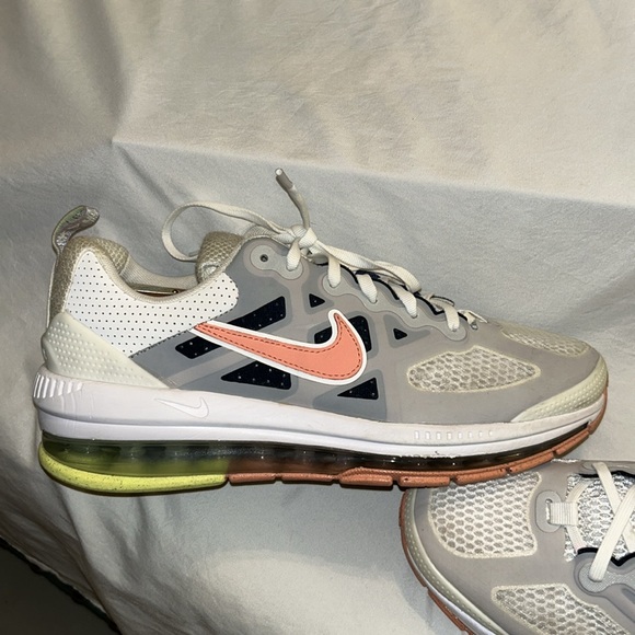 Nike Air Max Genome - Picture 7 of 7